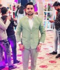 Встретьте Мужчинa : Zakir, 26 лет до Индия  Uttar Pradesh 